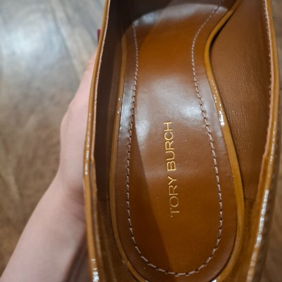 TORY BURCH Tan Patent Leather Block Banana Heels Size 8.5 - Picture 7 of 8